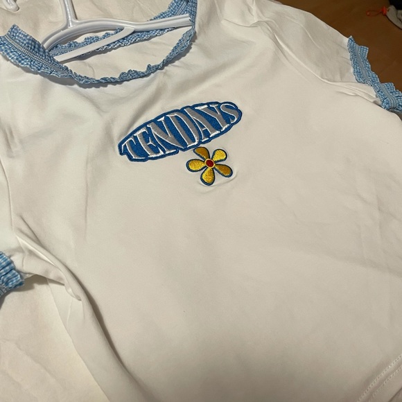 White crop top - Picture 1 of 3